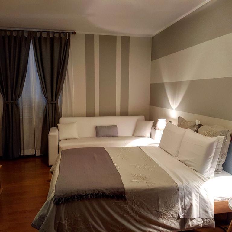 Moniga Hotel